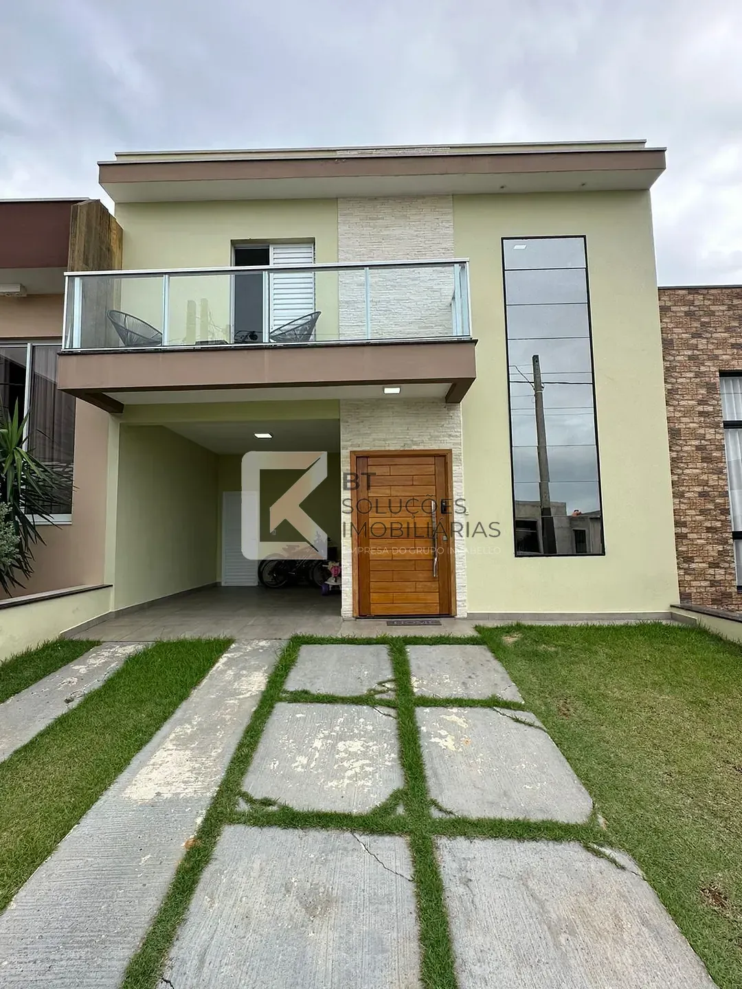 Sobrado, 3 quartos, 156 m² - Foto 1