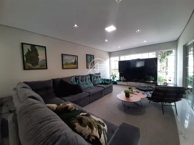 Sobrado com 2601m² 5 quartos e 8 banheiros, à venda, no bairro Recanto do Salto em Londrina