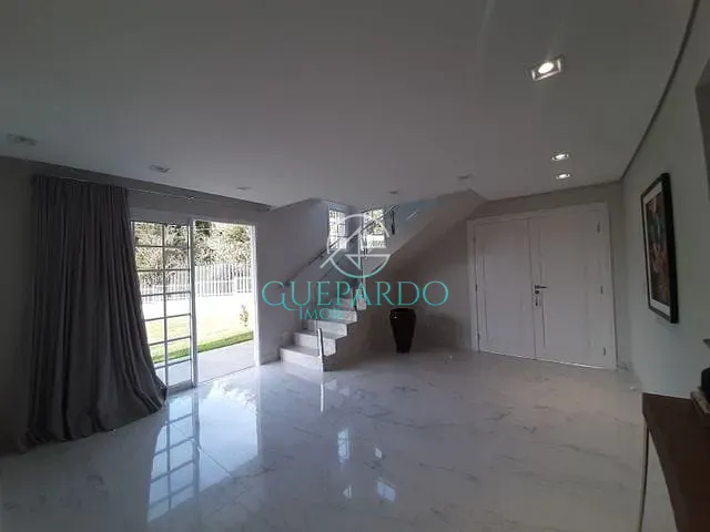 Sobrado com 2601m² 5 quartos e 8 banheiros, à venda, no bairro Recanto do Salto em Londrina