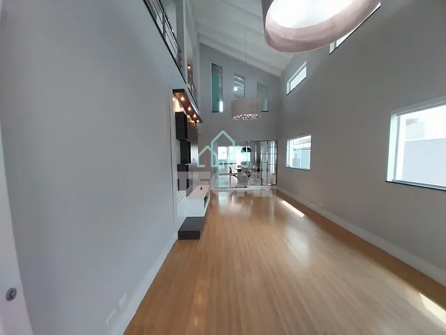 Sobrado com 275m² 4 quartos e 3 banheiros, à venda ou para alugar, no bairro Flor do Vale em Tremembé