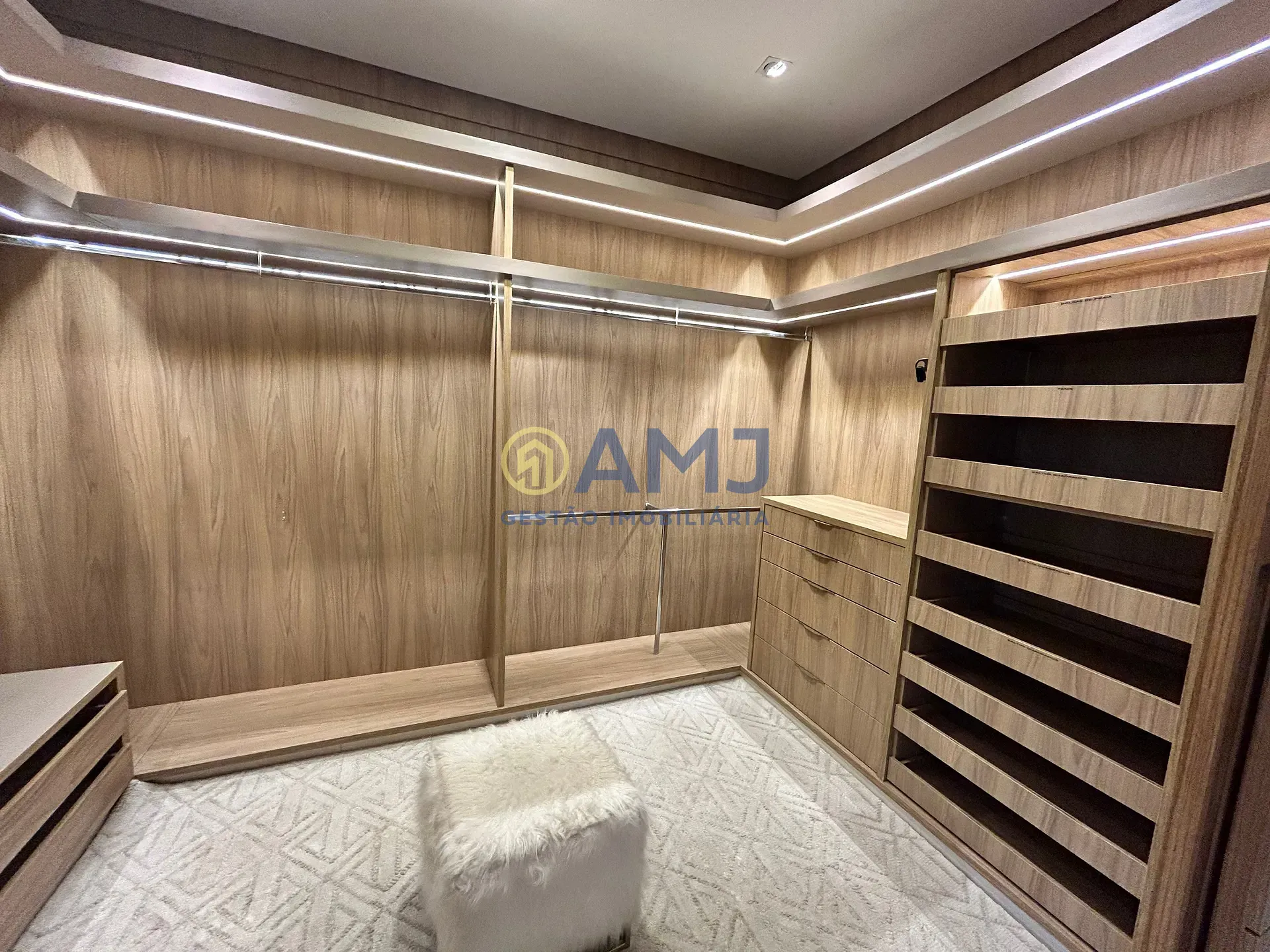 Sobrado, 4 quartos, 650 m² - Foto 35