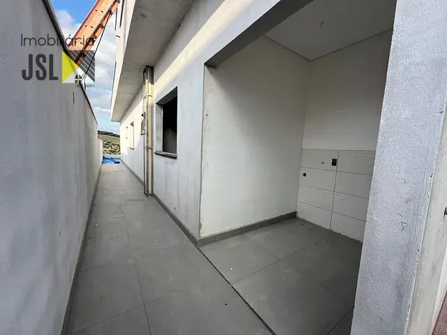 Sobrado com 250m² 3 quartos e 2 banheiros, à venda, no bairro Reserva do Vale em Caçapava