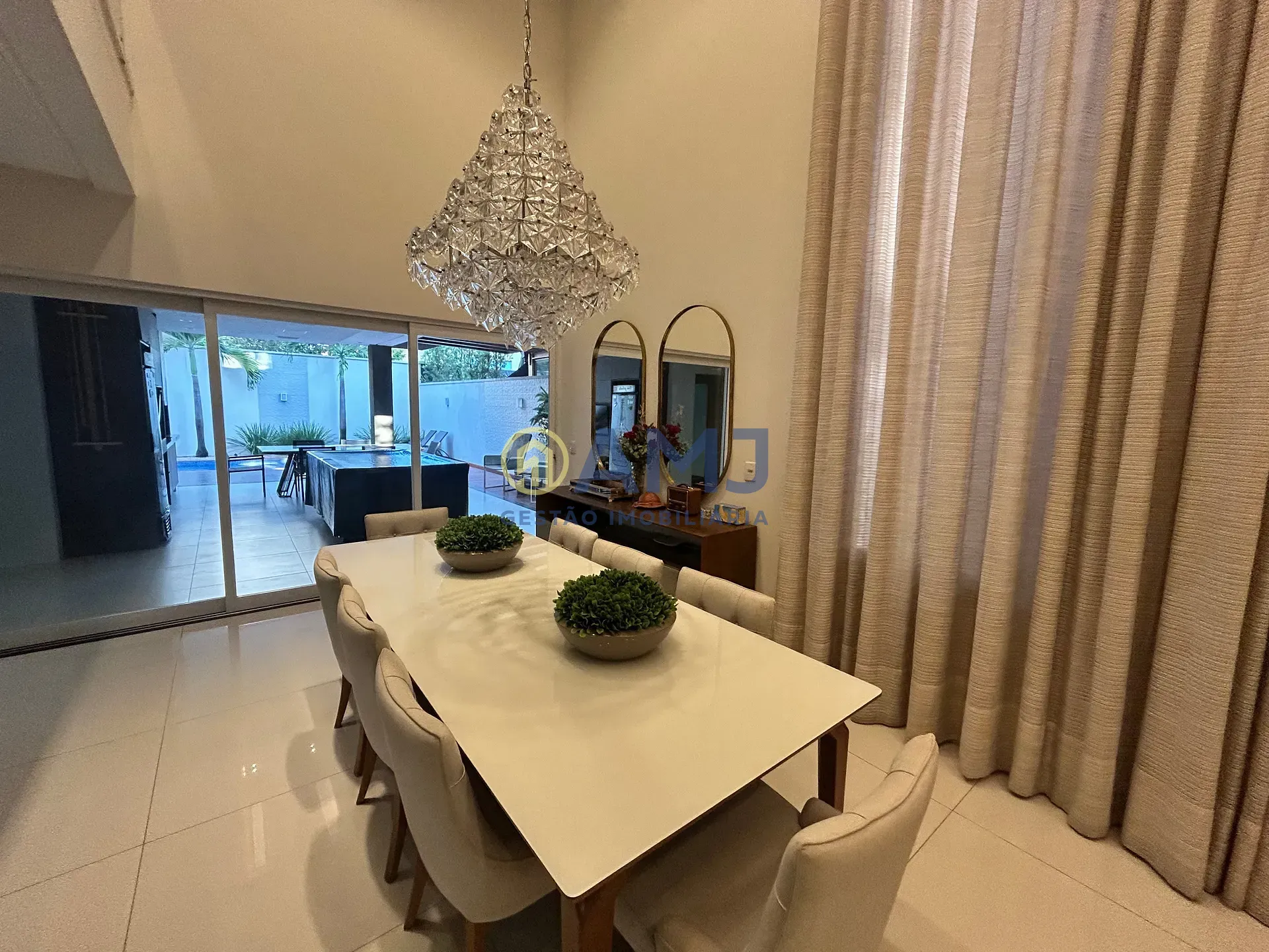 Sobrado, 4 quartos, 279 m² - Foto 2