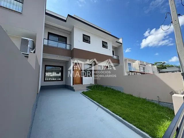 Sobrado com 392m² 2 quartos e 3 banheiros, à venda, no bairro Potecas em São José