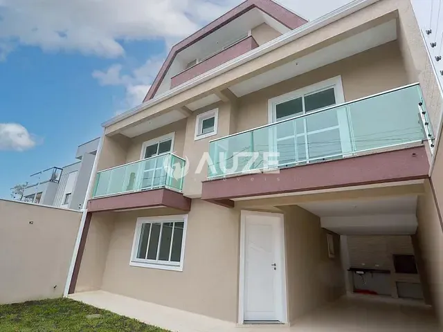 Sobrado com 192m² 3 quartos e 4 banheiros, à venda, no bairro Santa Felicidade em Curitiba