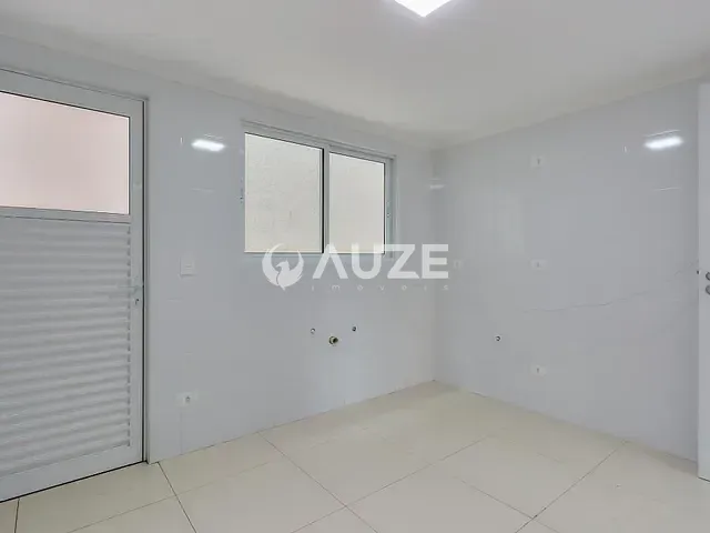 Sobrado com 192m² 3 quartos e 4 banheiros, à venda, no bairro Santa Felicidade em Curitiba