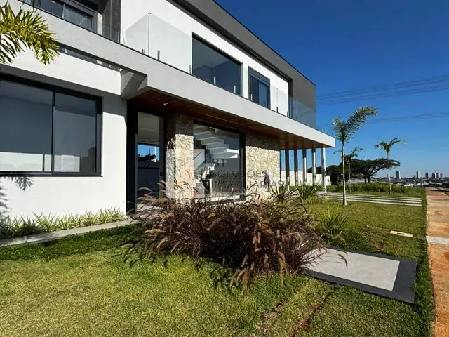 Sobrado com 318m² 3 quartos e 5 banheiros, à venda, no bairro Vila Sapezal em Indaiatuba