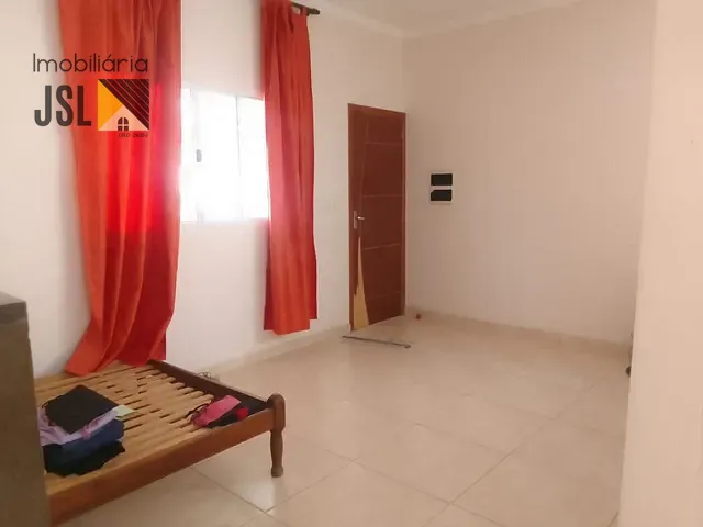 Sobrado com 150m² 3 quartos e 2 banheiros, à venda, no bairro Perinho em Caçapava