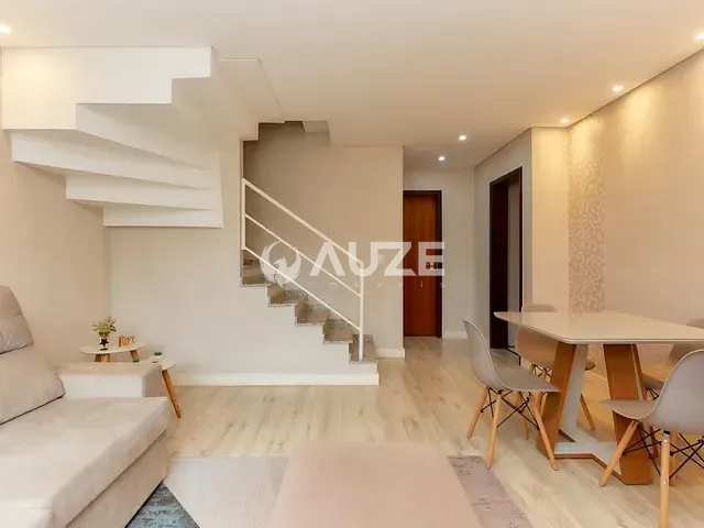 Sobrado com 161m² 4 quartos e 3 banheiros, à venda, no bairro Barreirinha em Curitiba