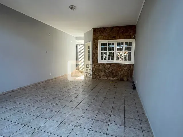 Sobrado 3 quartos e 2 banheiros, para alugar, no bairro Vila Todos os Santos em Indaiatuba