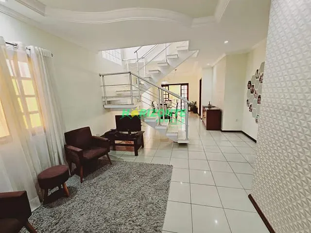 Casa com 184m² 3 quartos e 3 banheiros, à venda, no bairro Urbanova em São José dos Campos