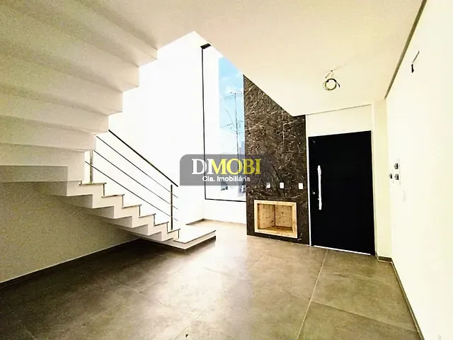 Sobrado com 160m² 3 quartos e 1 banheiro, à venda, no bairro Vale Ville em Gravataí