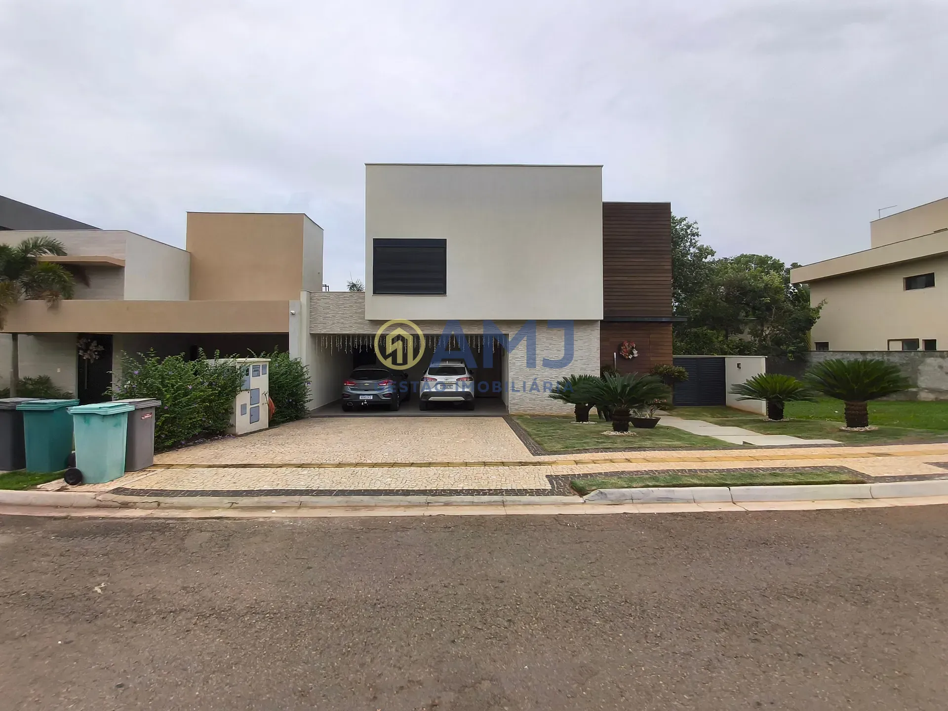 Sobrado, 4 quartos, 260 m² - Foto 1