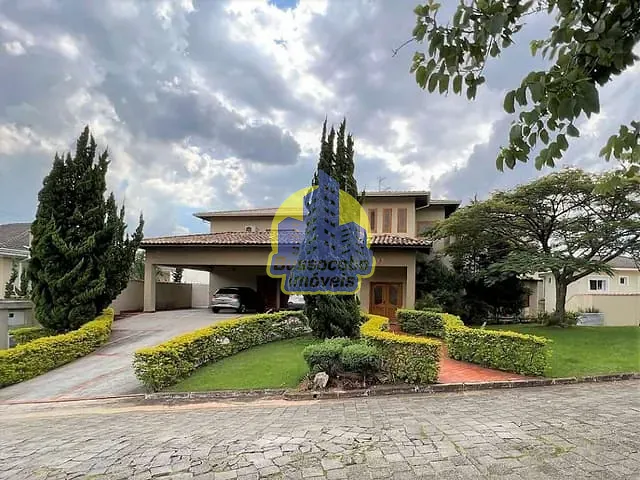 Sobrado com 1152m² 4 quartos e 6 banheiros, à venda, no bairro Jardim Passárgada I em Cotia