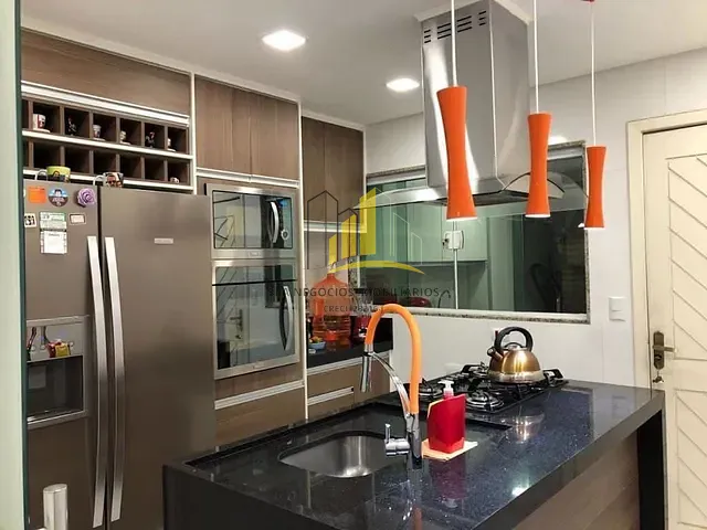 Sobrado com 135m² 3 quartos e 4 banheiros, à venda, no bairro Jardim Santa Maria em São Paulo