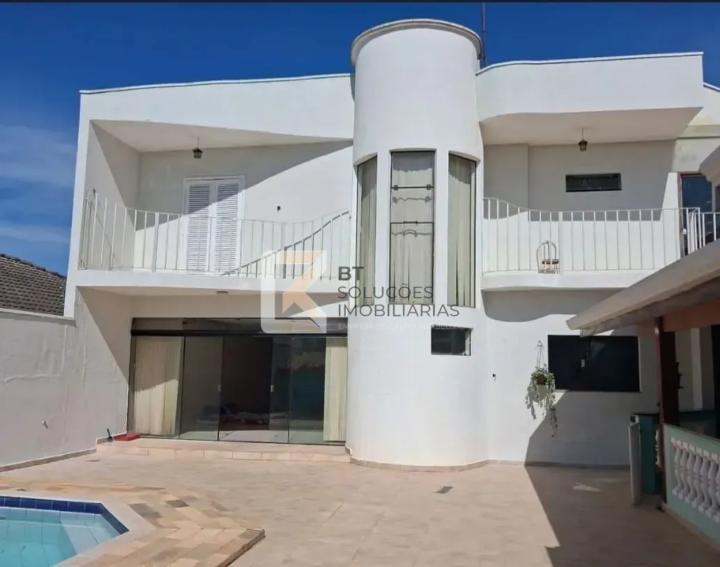 Sobrado, 4 quartos, 263 m² - Foto 1