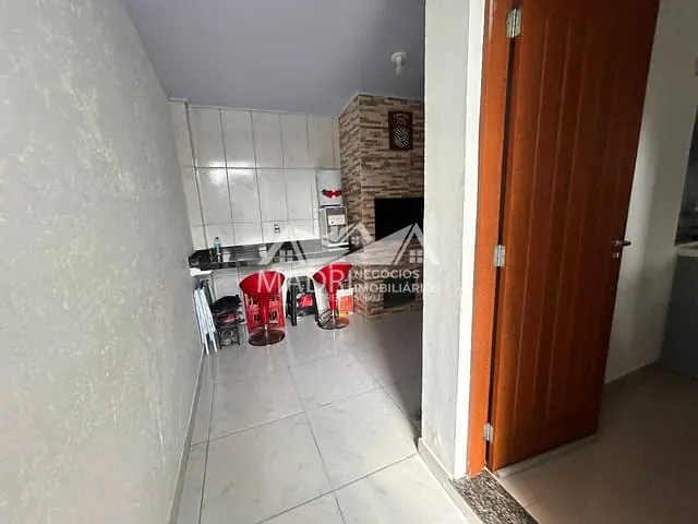 Sobrado com 76m² 2 quartos e 1 banheiro, à venda, no bairro Vale Verde em Palhoça