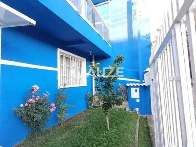 Sobrado com 137m² 4 quartos e 4 banheiros, à venda, no bairro Campo de Santana em Curitiba