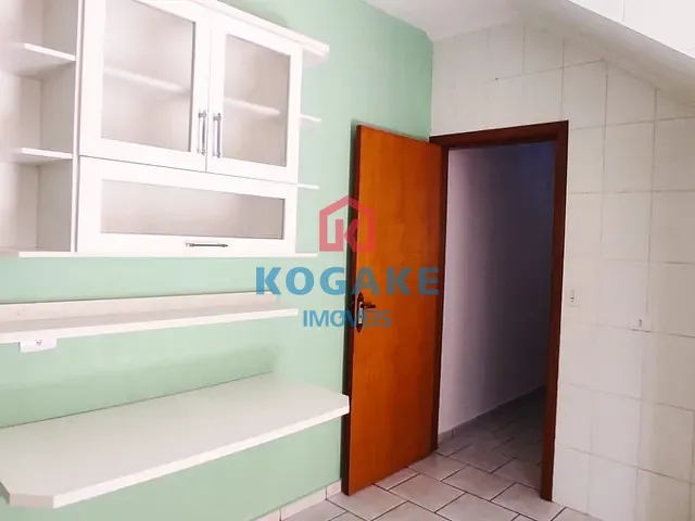 Sobrado com 125m² 3 quartos e 2 banheiros, à venda, no bairro Jardim das Indústrias em São José dos Campos