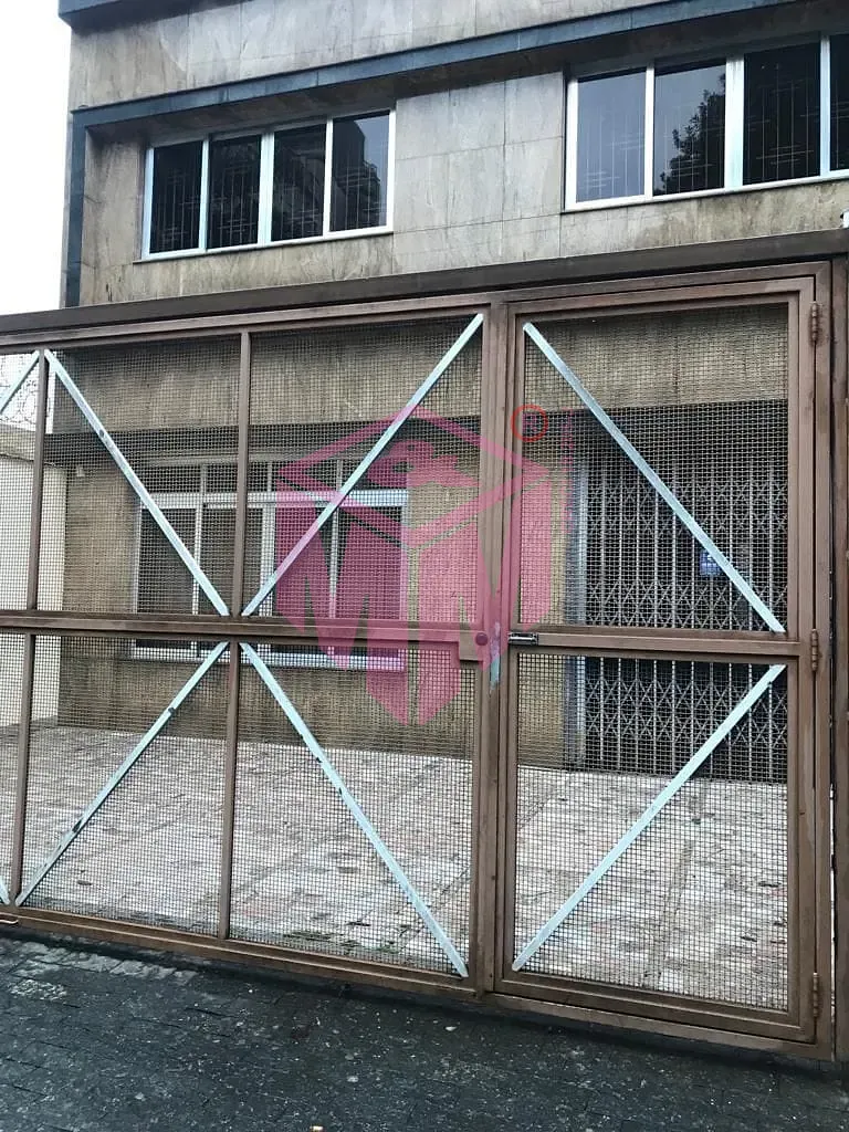 Sobrado, 1 quarto, 600 m² - Foto 2