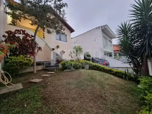 Sobrado com 400m² 3 quartos e 4 banheiros, à venda, no bairro Vila Rosa em São Paulo