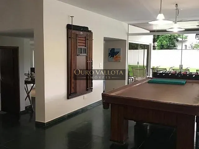 Sobrado com 1575m² 4 quartos e 5 banheiros, à venda, no bairro Acapulco em Guarujá