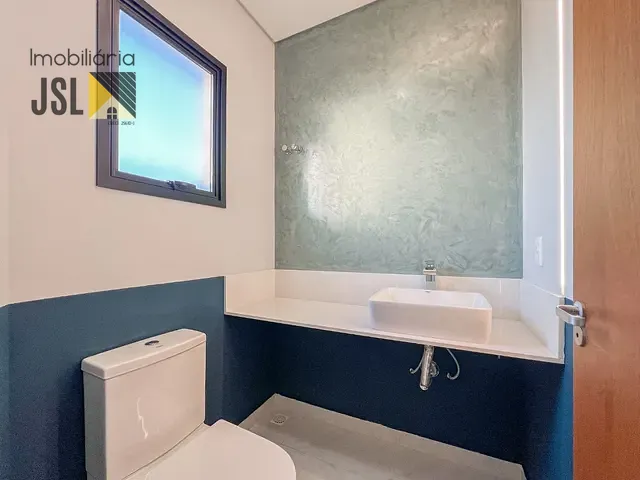 Sobrado com 250m² 3 quartos e 2 banheiros, à venda, no bairro Jardim das Flores em São José dos Campos