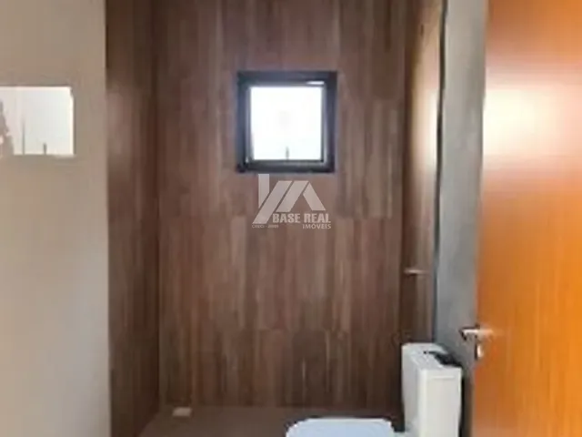 Sobrado com 214m² 3 quartos e 4 banheiros, à venda, no bairro Ronda em Ponta Grossa