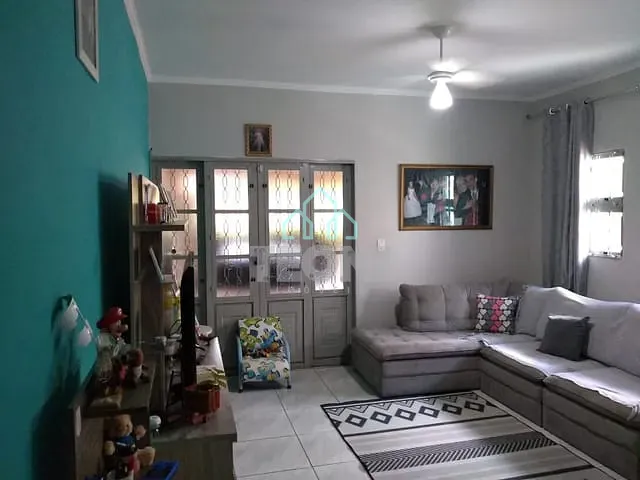 Sobrado 3 quartos e 3 banheiros, à venda, no bairro Jardim do Lago I em Taubaté