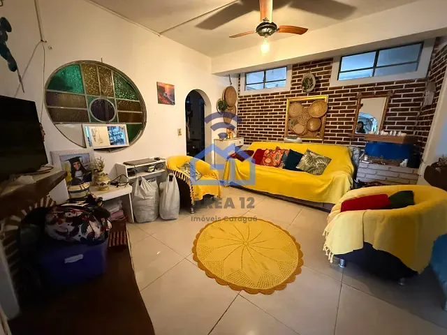 Sobrado com 302m² 11 quartos e 9 banheiros, à venda, no bairro Jardim Primavera em Caraguatatuba