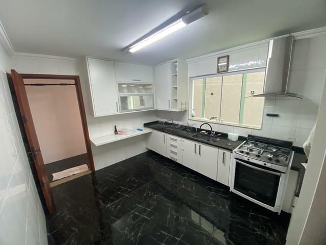 Sobrado para Locação 3 Quartos, 1 Suite, 2 Vagas, Jardim, Santo André - SP