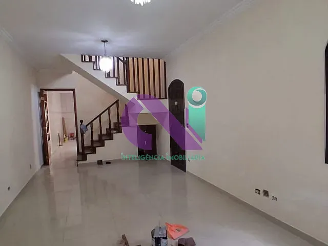 Sobrado com 125m² 3 quartos e 3 banheiros, à venda, no bairro Umuarama em Osasco