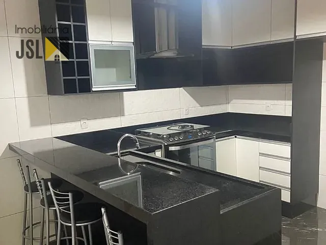 Sobrado com 370m² 3 quartos e 3 banheiros, à venda, no bairro Borda da Mata em Caçapava