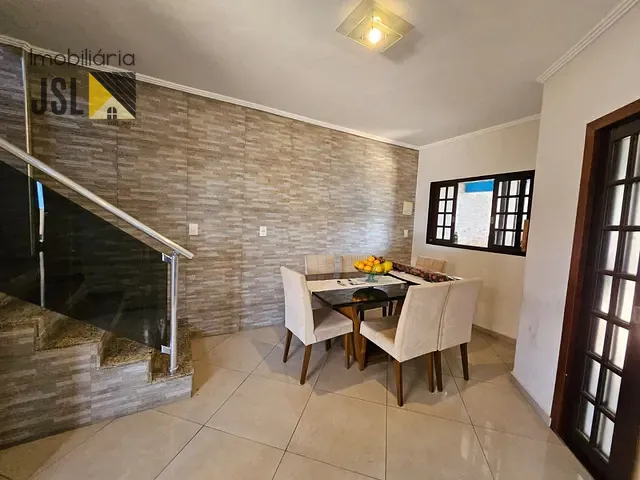 Sobrado com 150m² 3 quartos e 2 banheiros, à venda, no bairro Vila Bandeirantes em Caçapava