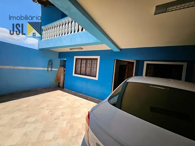Sobrado com 150m² 3 quartos e 2 banheiros, à venda, no bairro Vila Bandeirantes em Caçapava