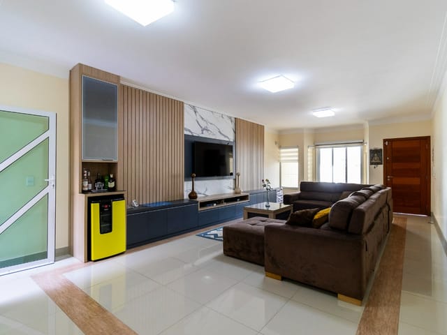 Foto do Sobrado - Sobrado para venda com 4 quartos, sendo 4 suítes, 213m² | Lares e Andares Imóveis