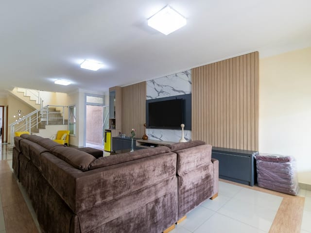 Foto do Sobrado - Sobrado para venda com 4 quartos, sendo 4 suítes, 213m² | Lares e Andares Imóveis