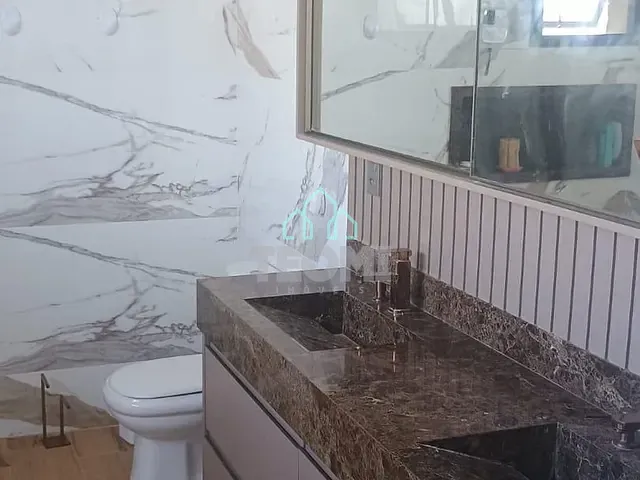 Sobrado com 306m² 3 quartos e 3 banheiros, à venda ou para alugar, no bairro Loteamento Residencial Pérola do Vale em Tremembé
