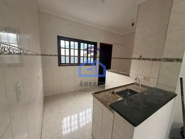 Sobrado com 95m² 2 quartos e 3 banheiros, para alugar, no bairro Prainha em Caraguatatuba