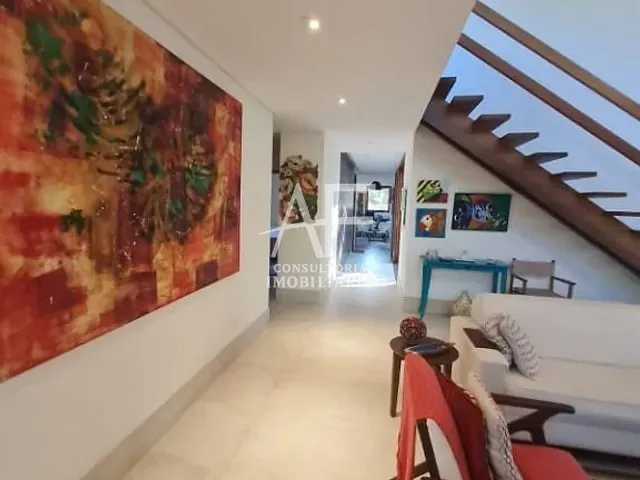 Sobrado com 550m² 3 quartos e 3 banheiros, à venda, no bairro Praia do Itamambuca em Ubatuba