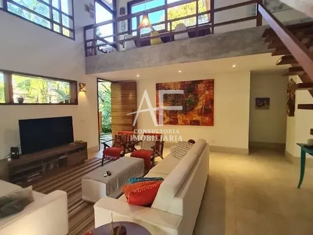 Sobrado com 550m² 3 quartos e 3 banheiros, à venda, no bairro Praia do Itamambuca em Ubatuba