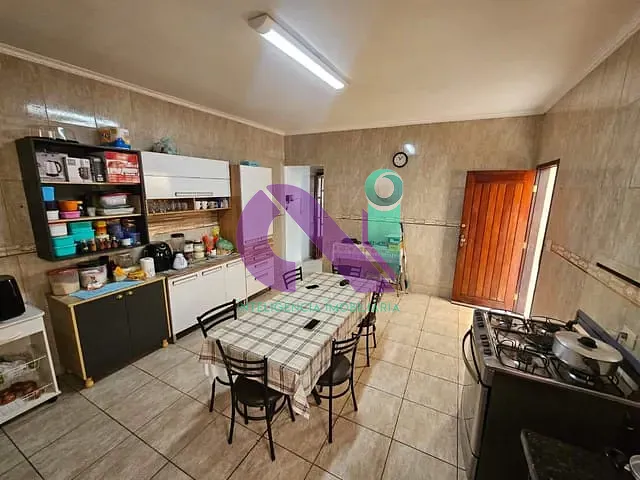 Sobrado com 217m² 3 quartos e 3 banheiros, à venda, no bairro km 18 em Osasco