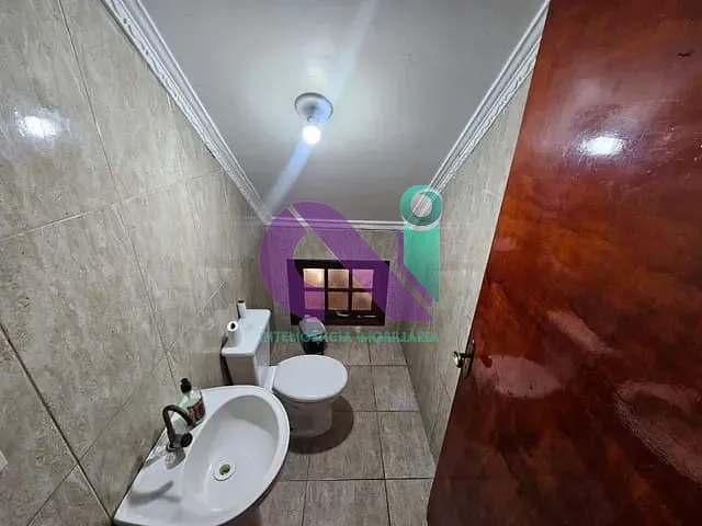 Sobrado com 217m² 3 quartos e 3 banheiros, à venda, no bairro km 18 em Osasco