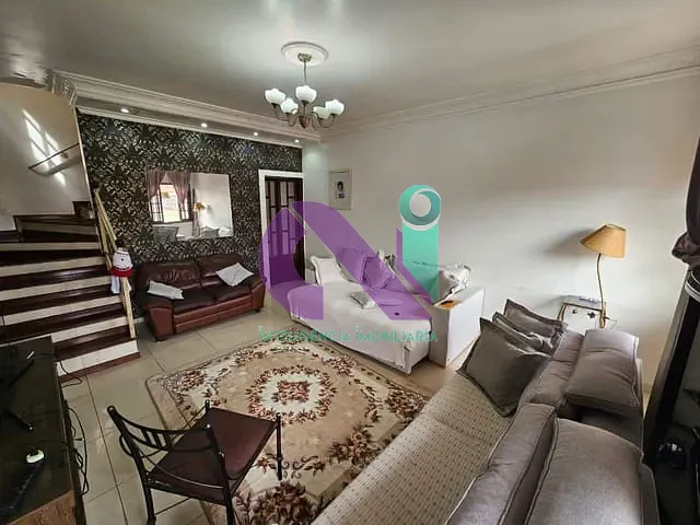 Sobrado com 217m² 3 quartos e 3 banheiros, à venda, no bairro km 18 em Osasco