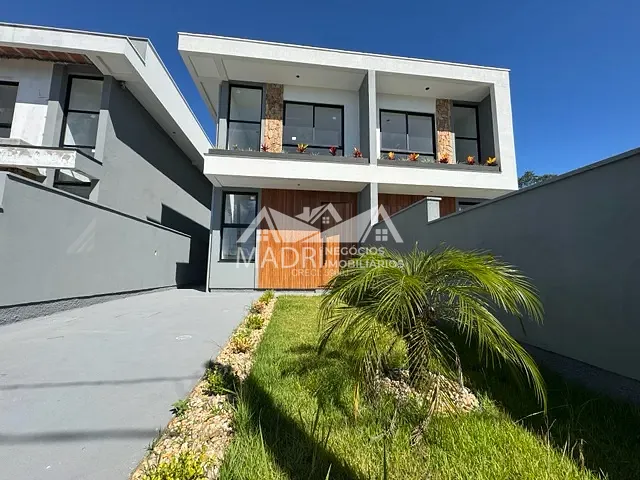 Sobrado com 150m² 2 quartos e 1 banheiro, à venda, no bairro Forquilhas em São José