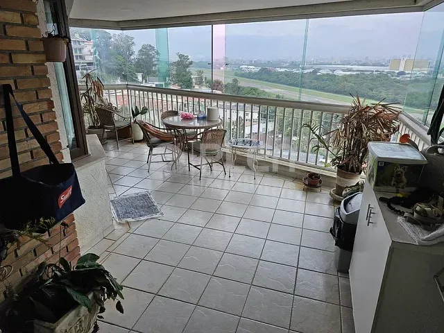 Sobrado com 553m² 8 quartos e 8 banheiros, à venda, no bairro Jardim São Bento em São Paulo