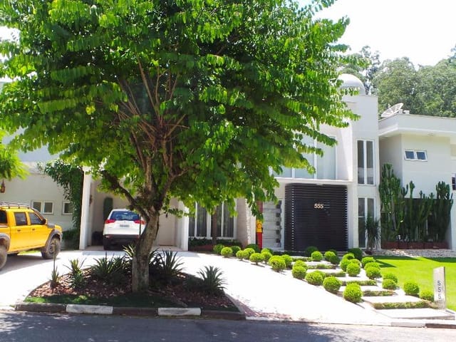 Foto do Sobrado - Sobrado à venda 5 Quartos, 4 Suites, 10 Vagas, 1200M², Caputera, Arujá - SP | RUSSI IMÓVEIS