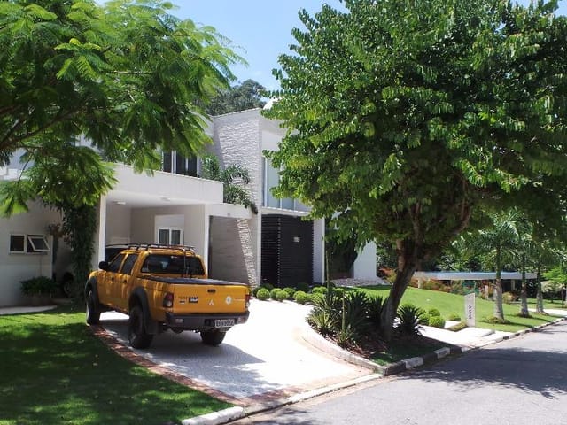Foto do Sobrado - Sobrado à venda 5 Quartos, 4 Suites, 10 Vagas, 1200M², Caputera, Arujá - SP | RUSSI IMÓVEIS