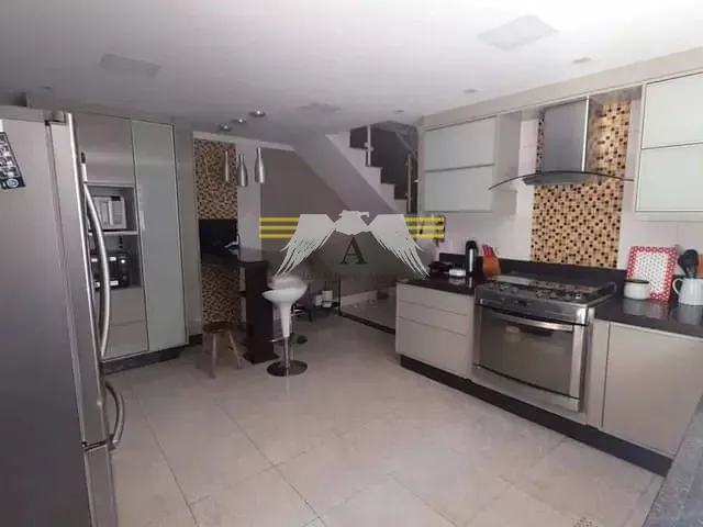 Sobrado 3 quartos e 3 banheiros, à venda, no bairro Jardim Santa Clara em Guarulhos