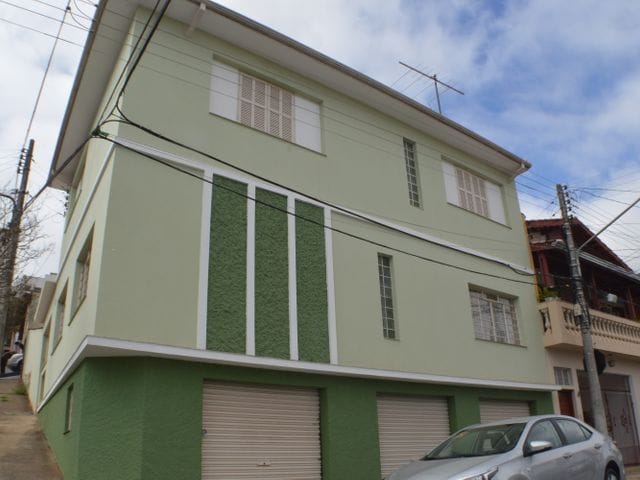 Sobrado com 195m² 3 quartos e 2 banheiros, à venda, no bairro Centro em Bragança Paulista